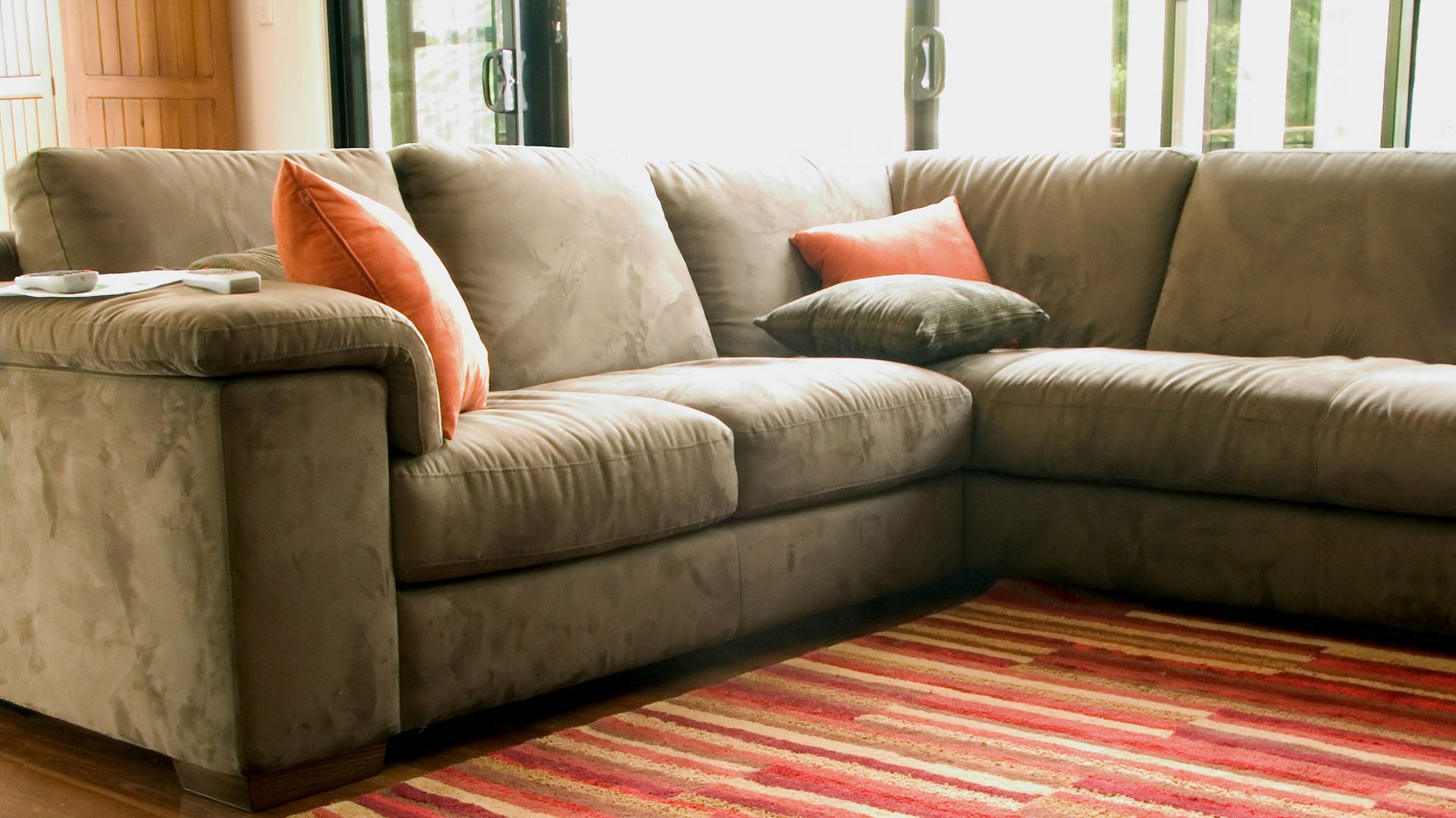 Upholstery Cleaner Services